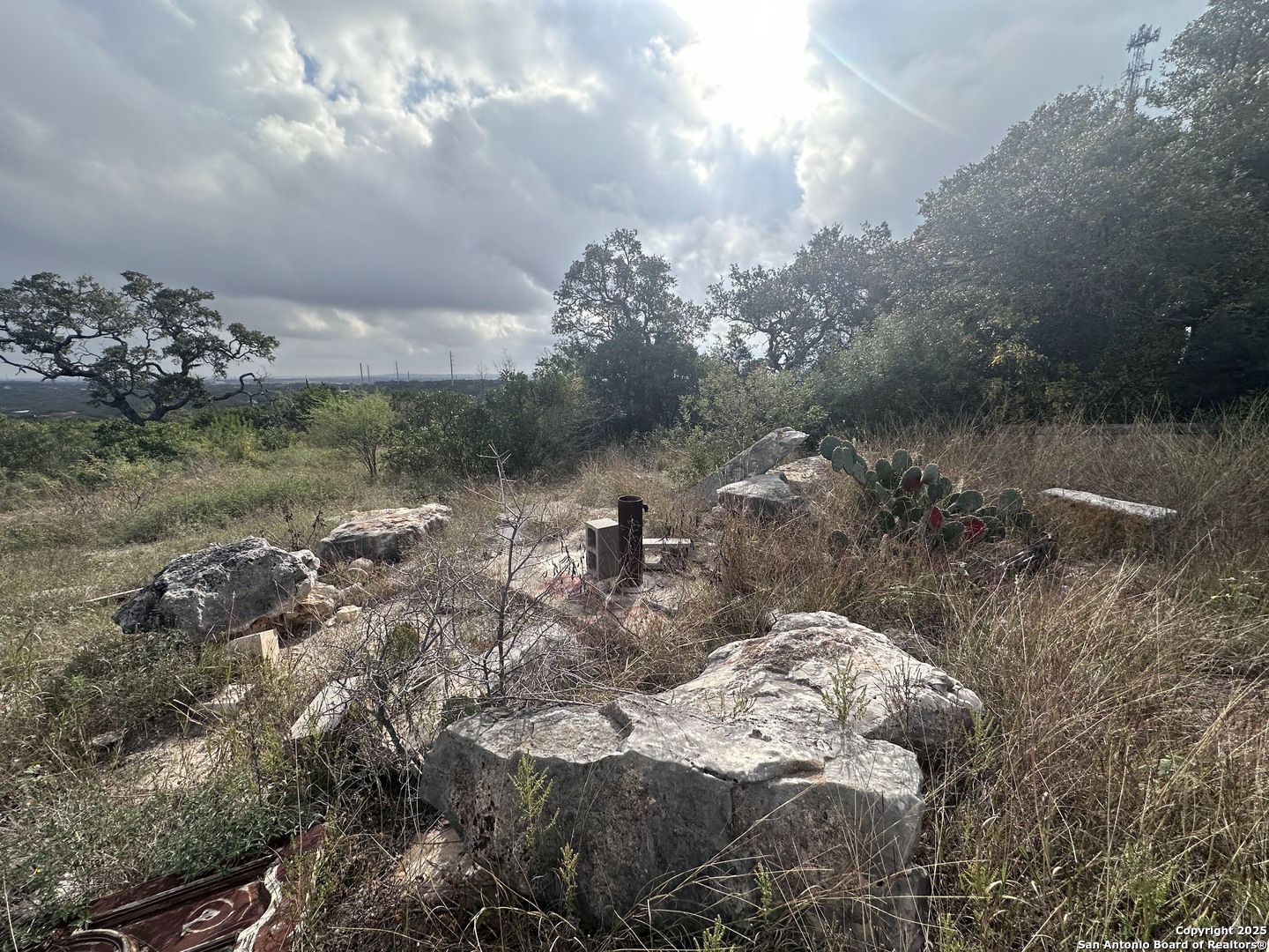 main property photo 15