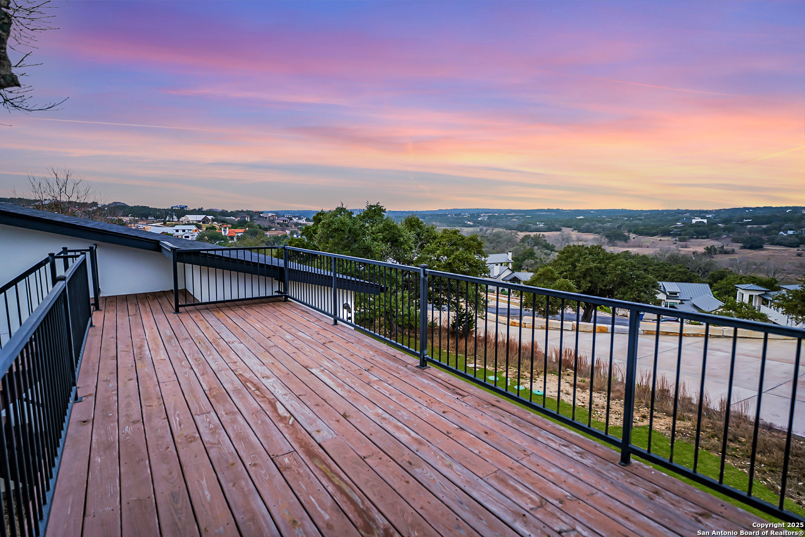 main property photo 39