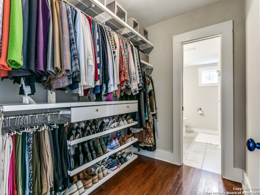 main property photo 18