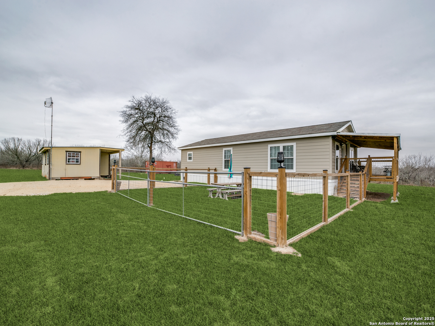 main property photo 2