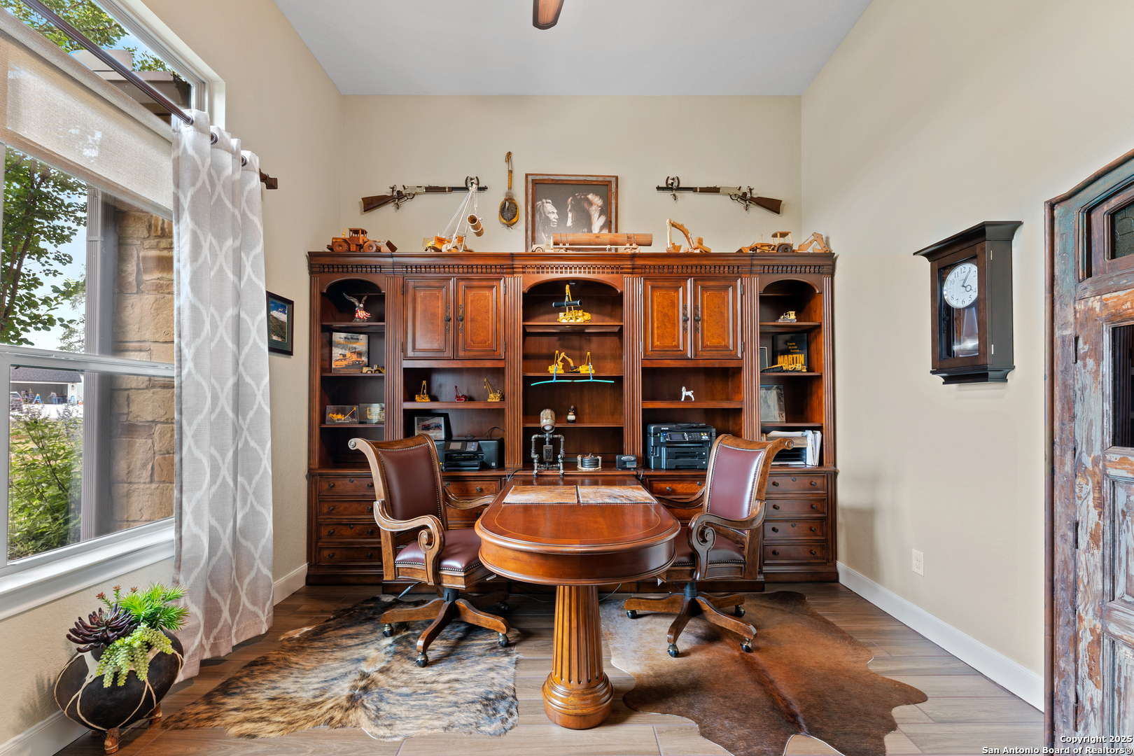 main property photo 29