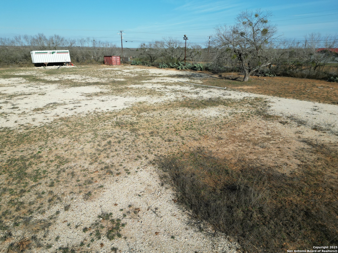 main property photo 13