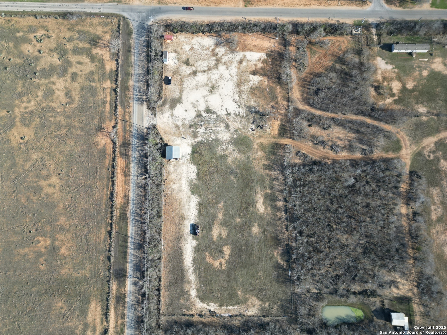 main property photo 17