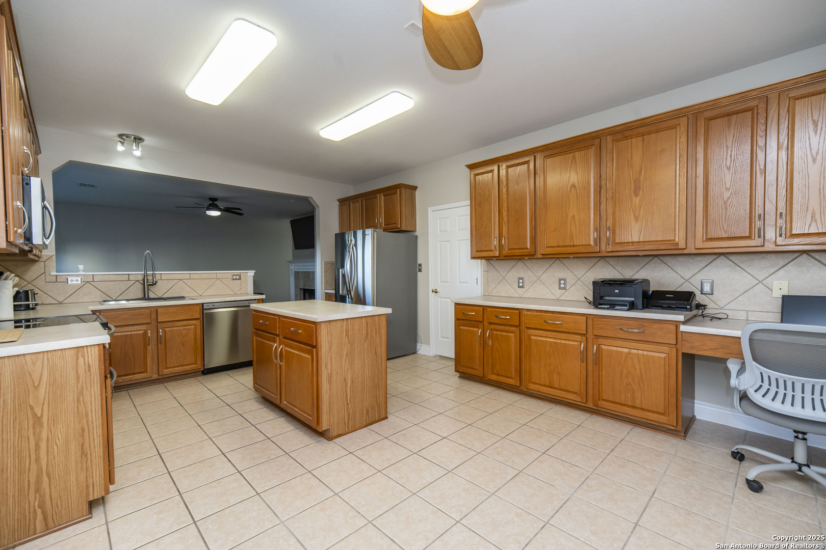 main property photo 18