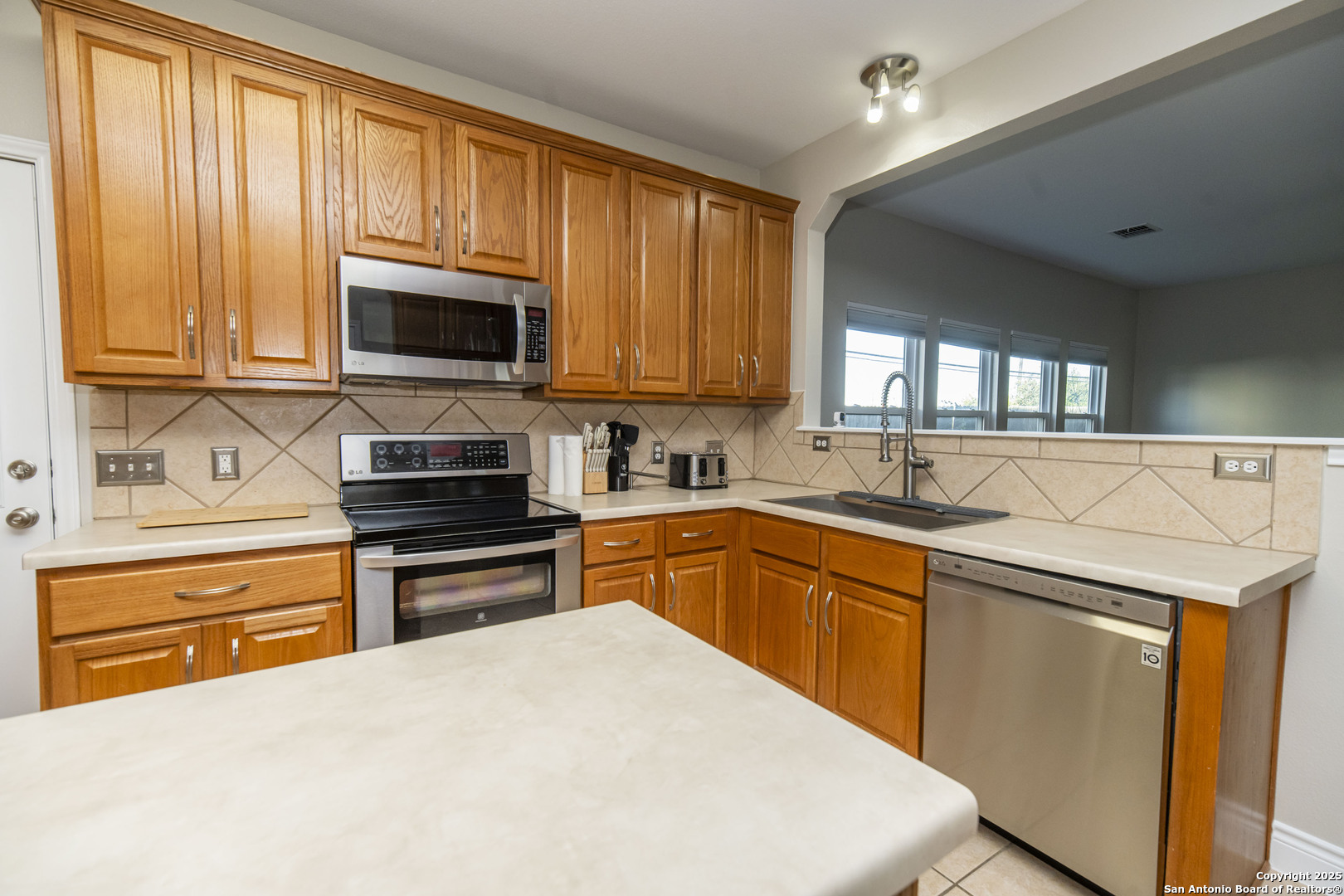main property photo 20
