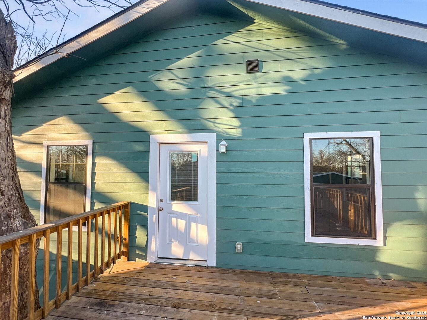 main property photo 19