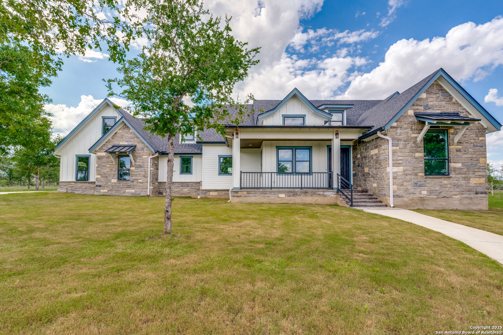 main property photo 36