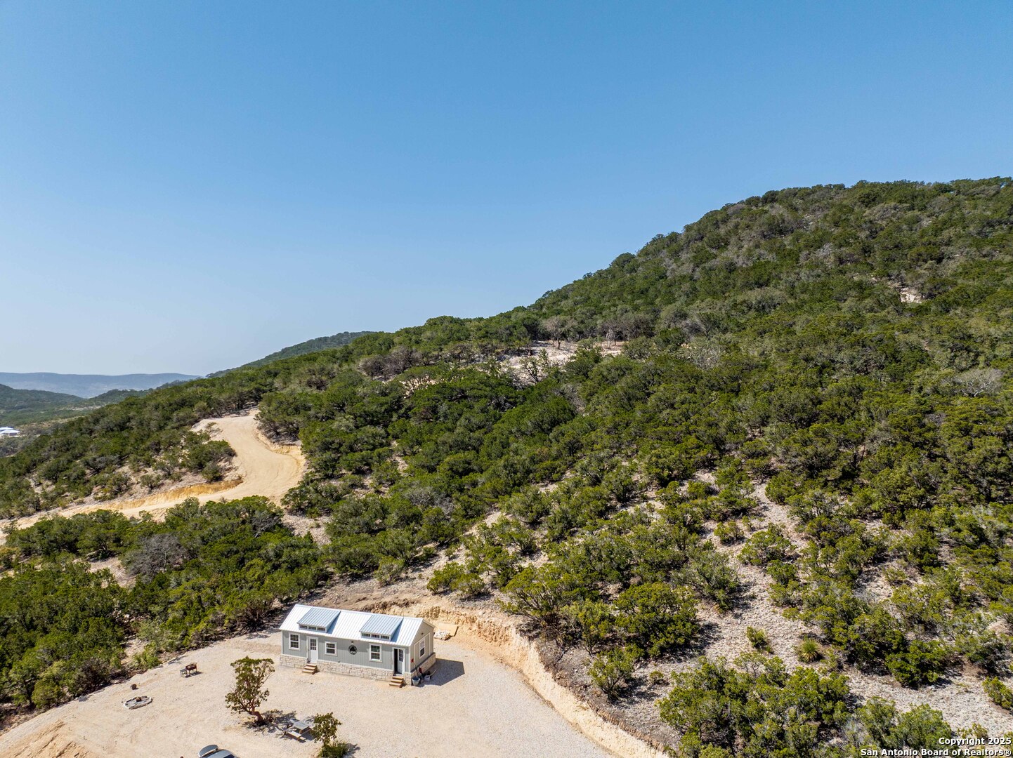main property photo 20