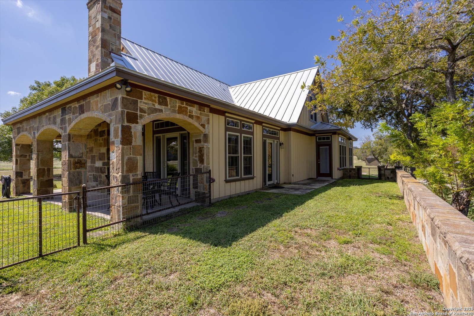 main property photo 46