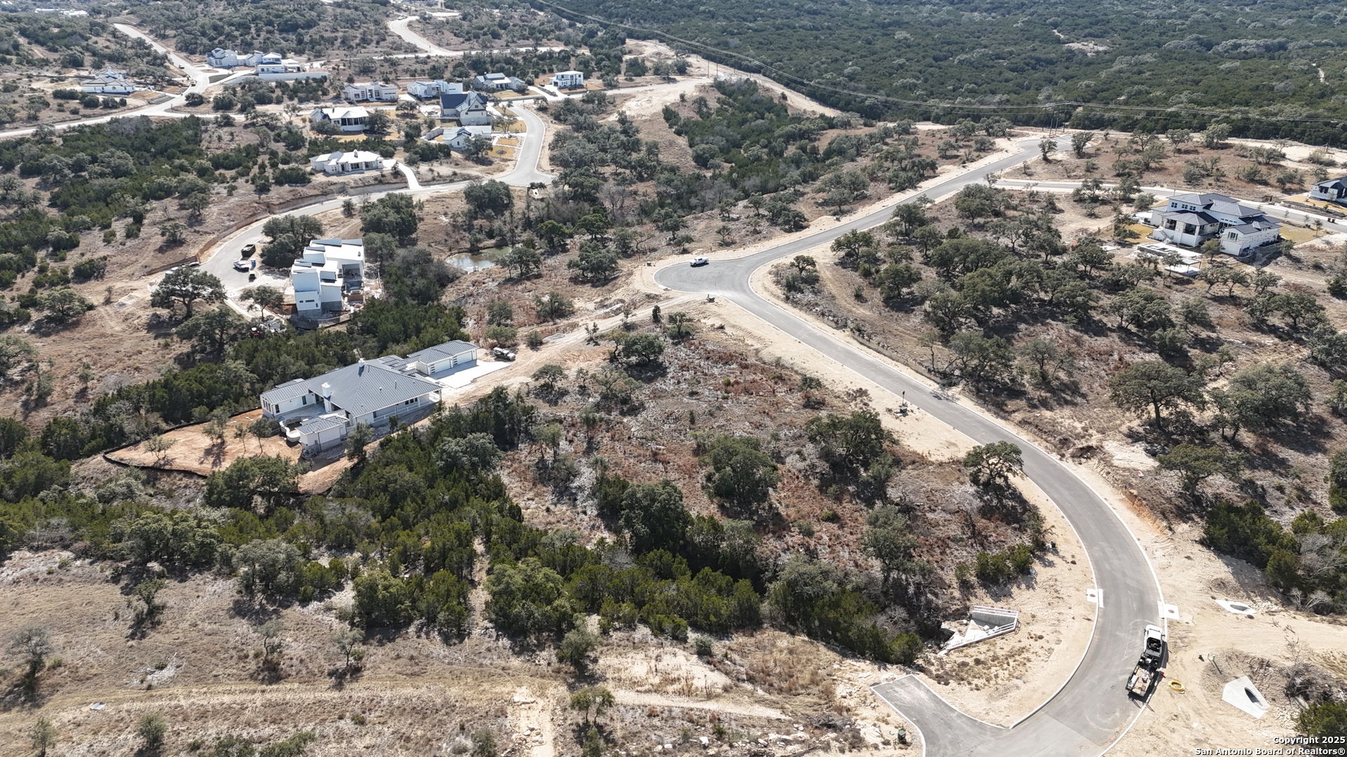 main property photo 12