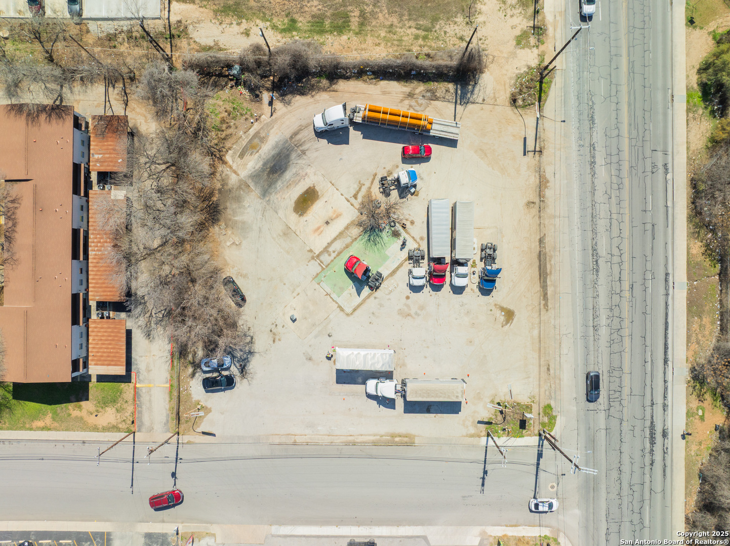 main property photo 2