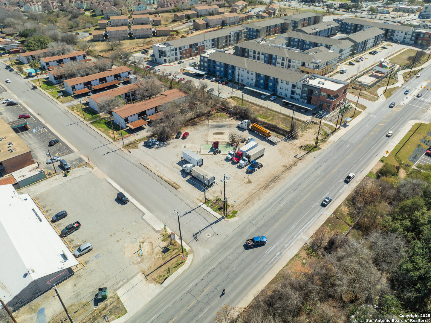 main property photo 5