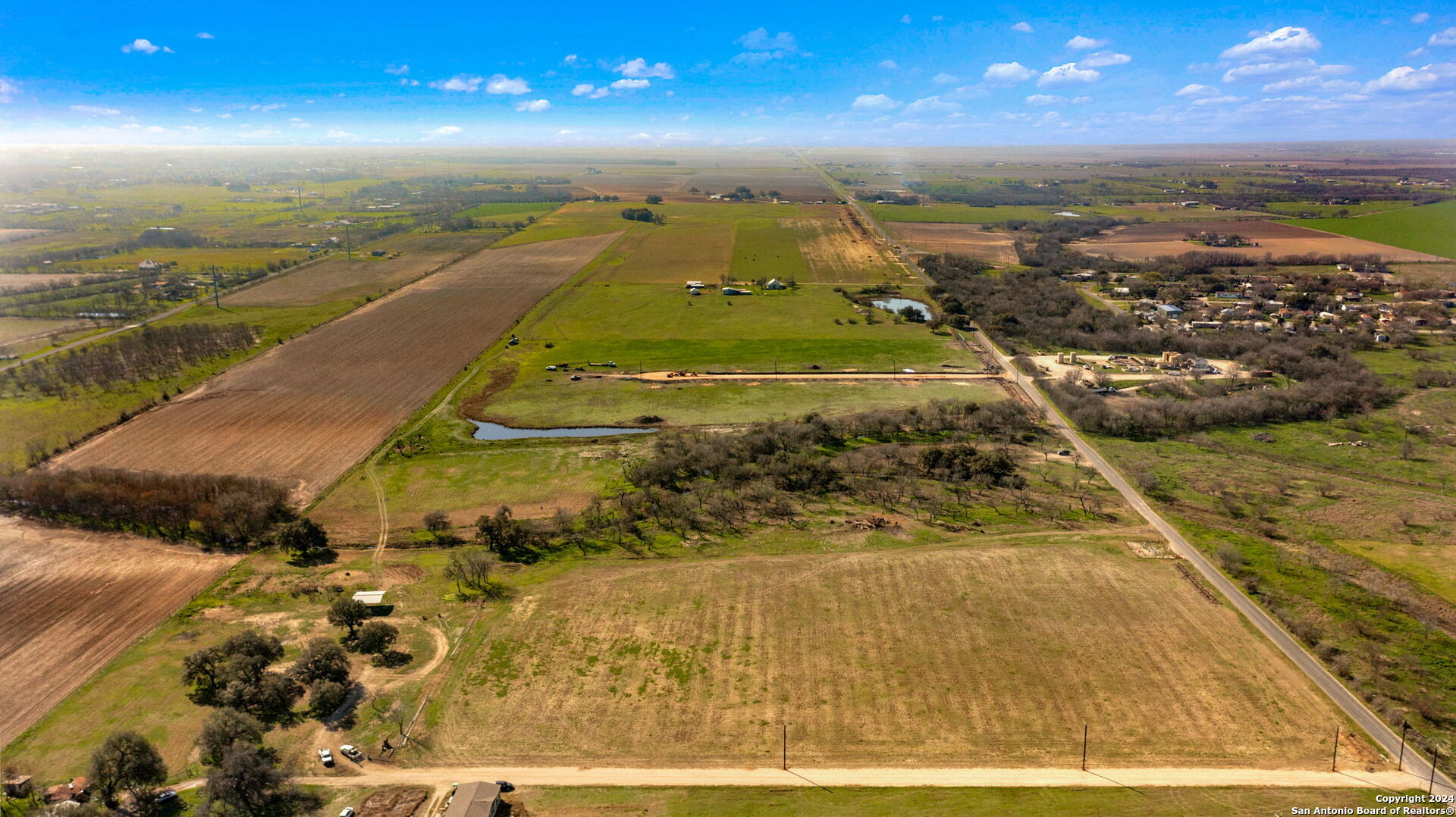 main property photo 5
