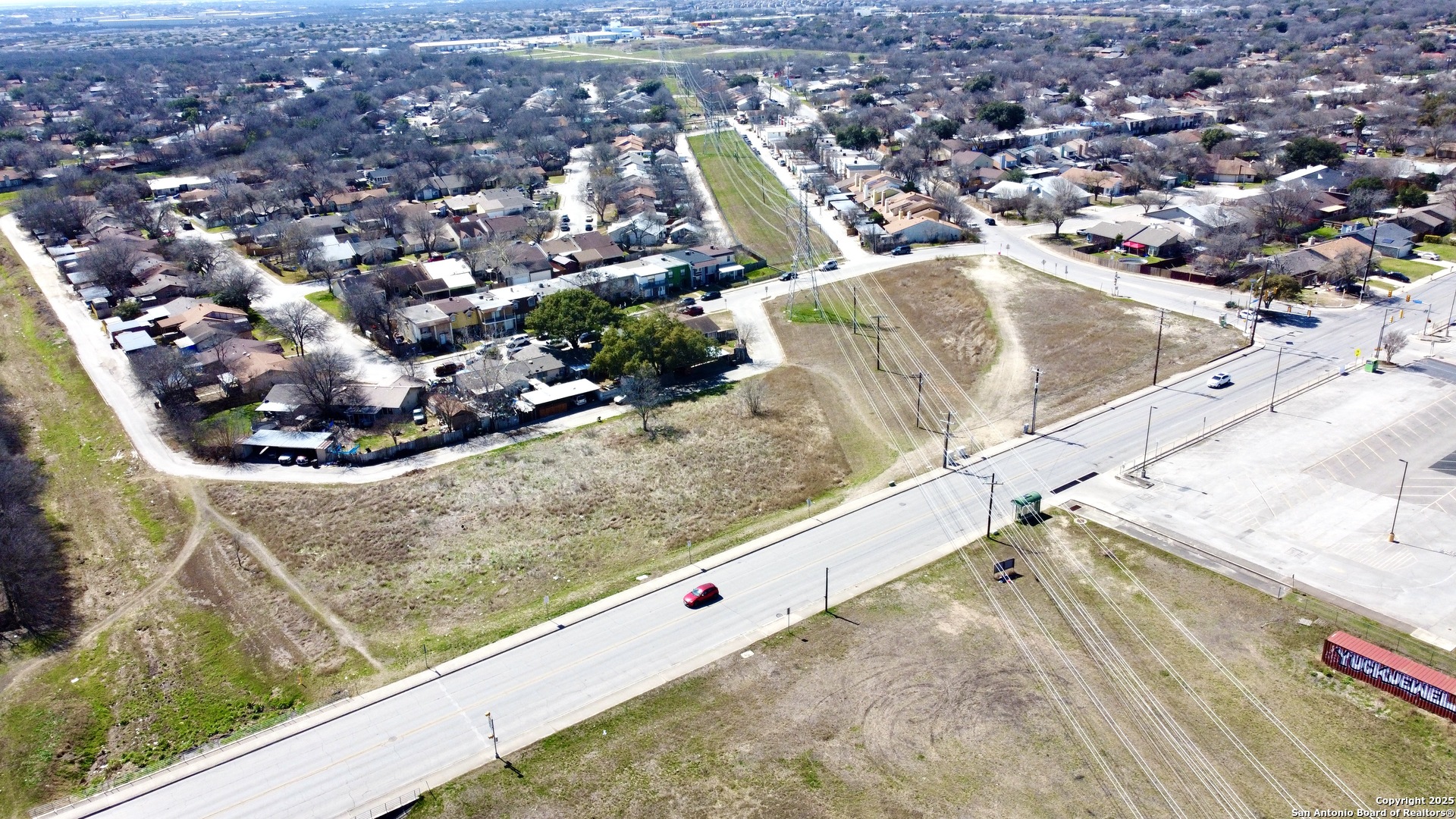 main property photo 16
