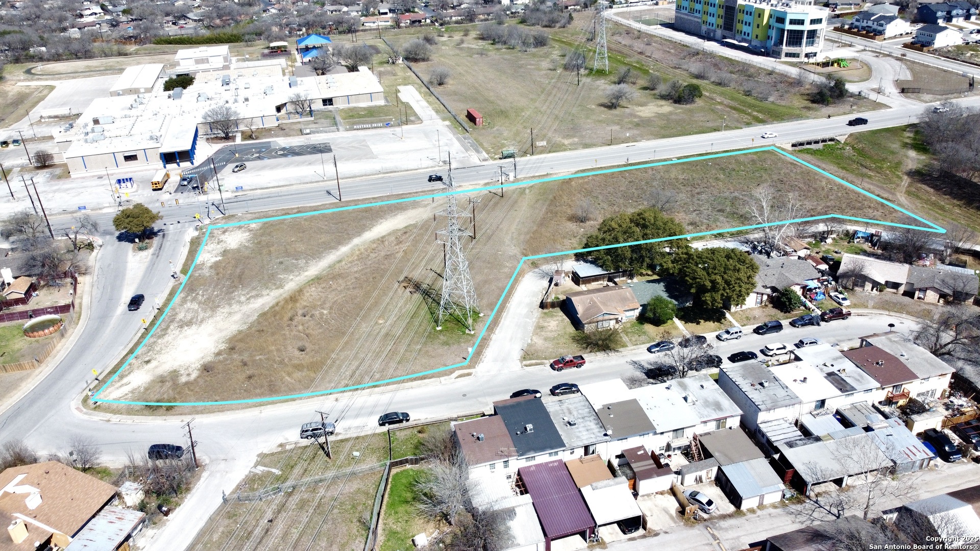 main property photo 4