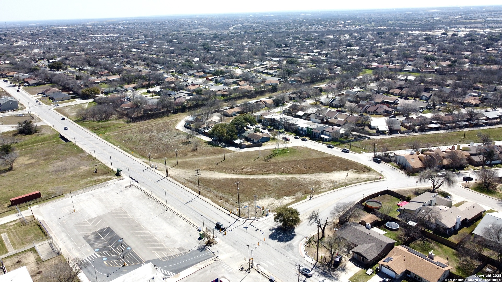 main property photo 11