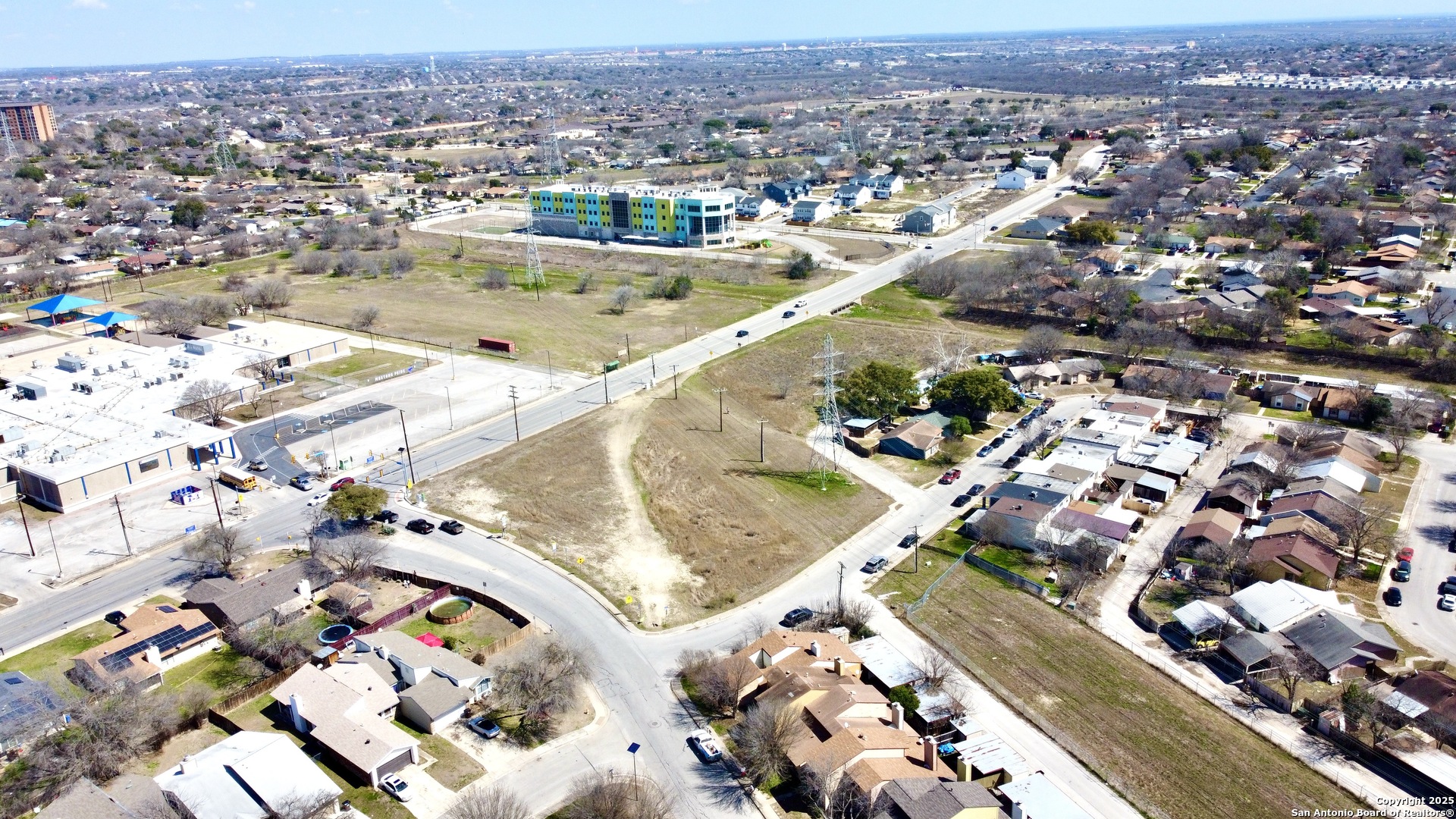 main property photo 6