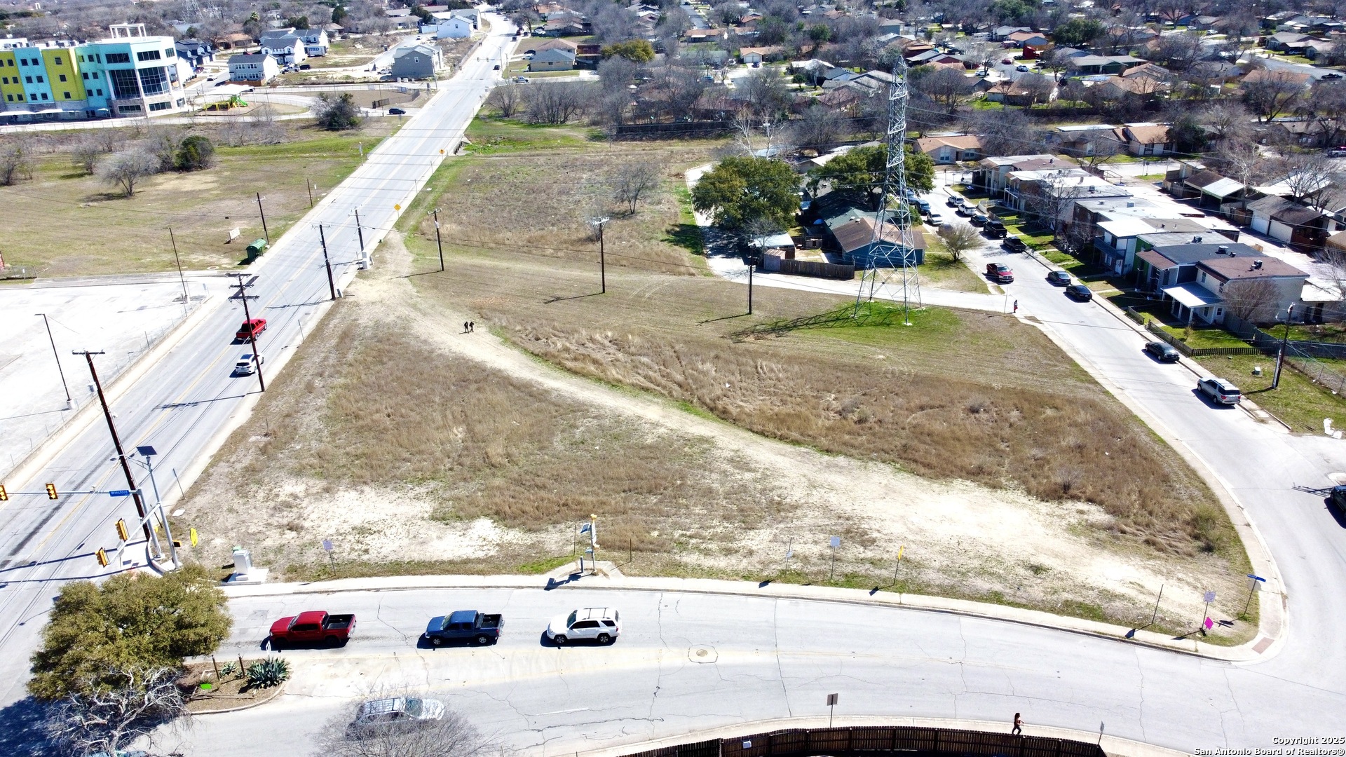 main property photo 9