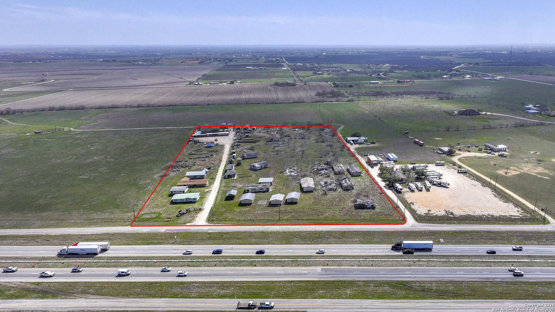 main property photo 4
