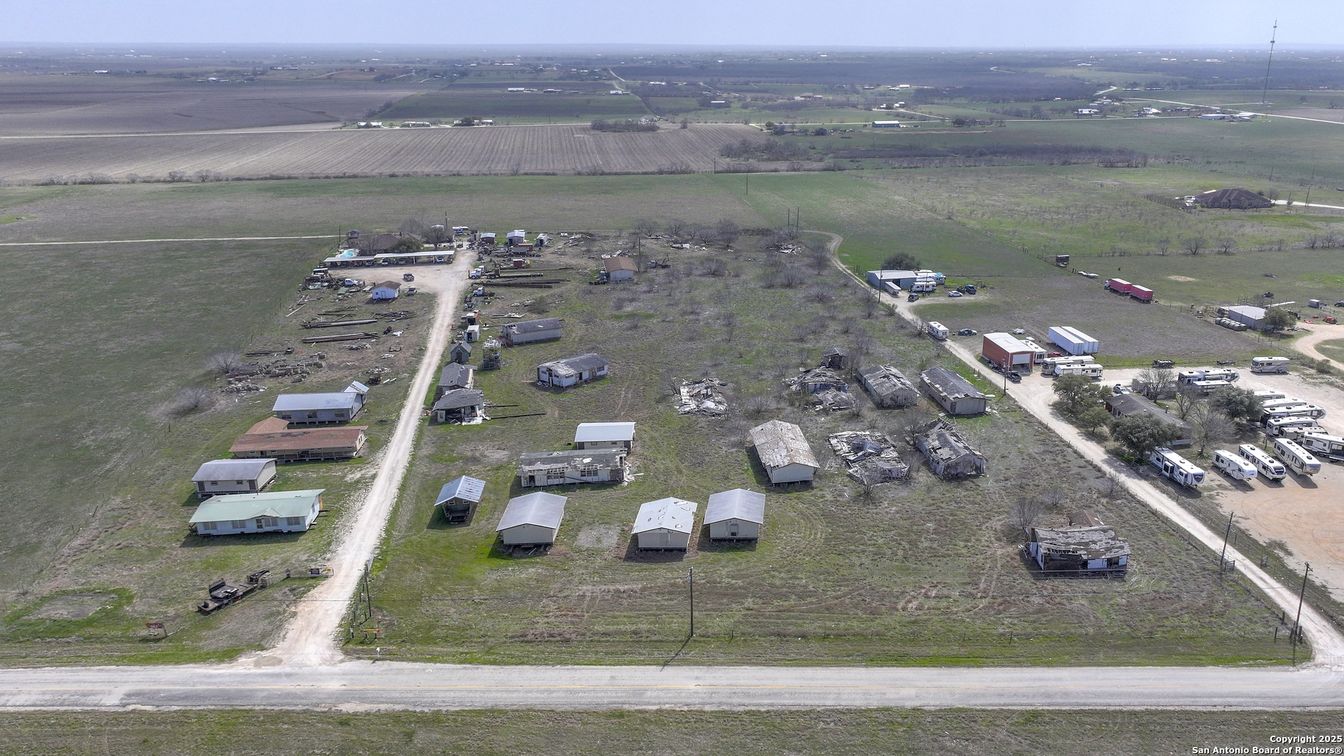 main property photo 6