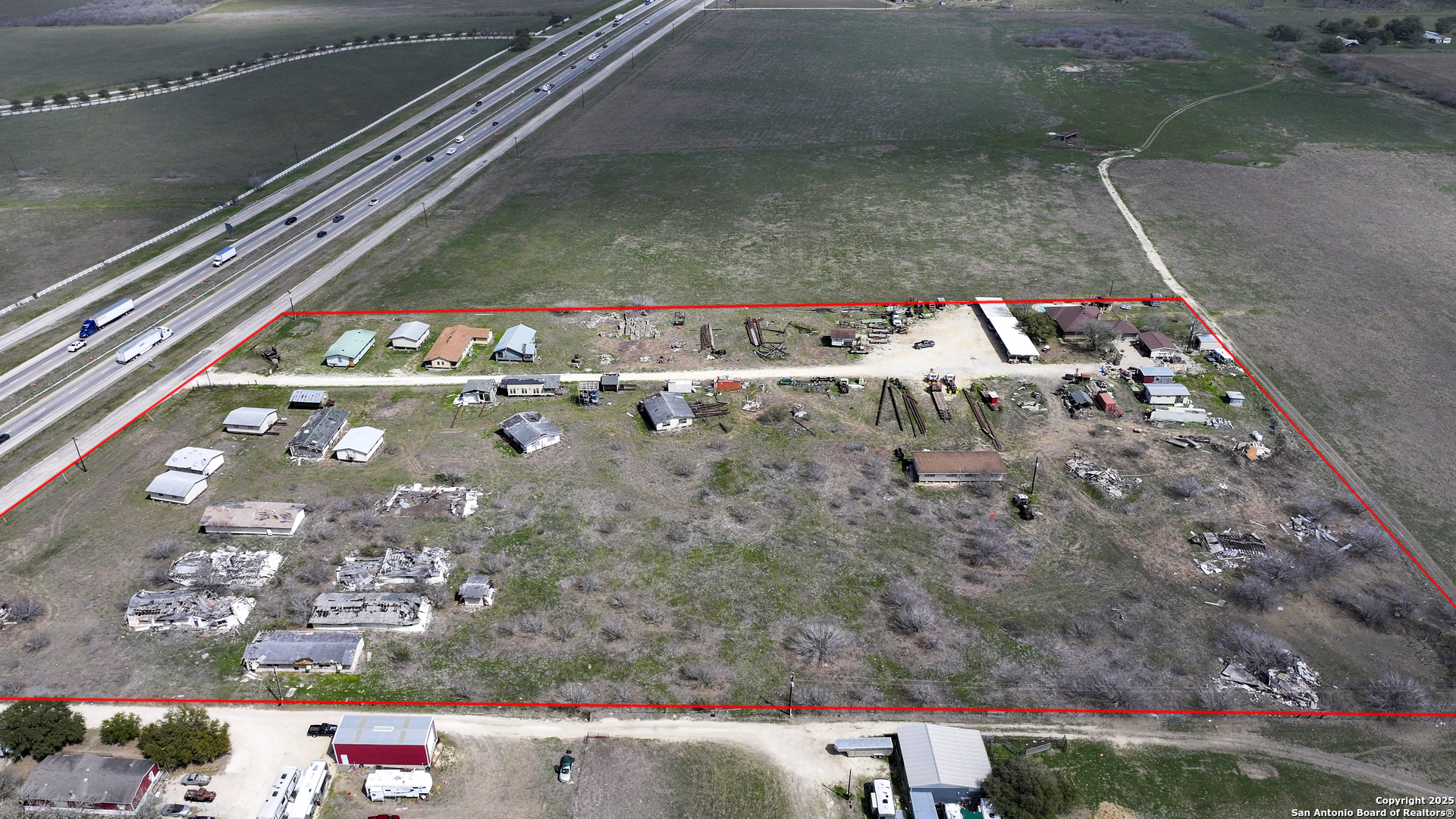 main property photo 9