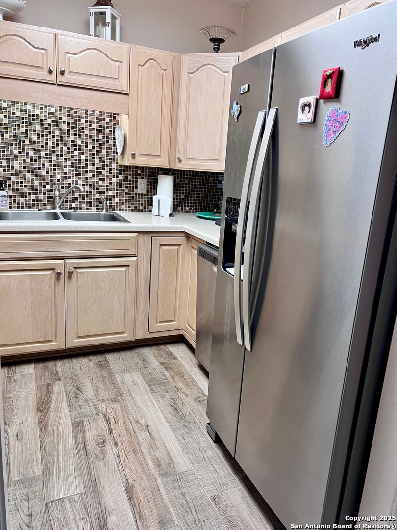 main property photo 9