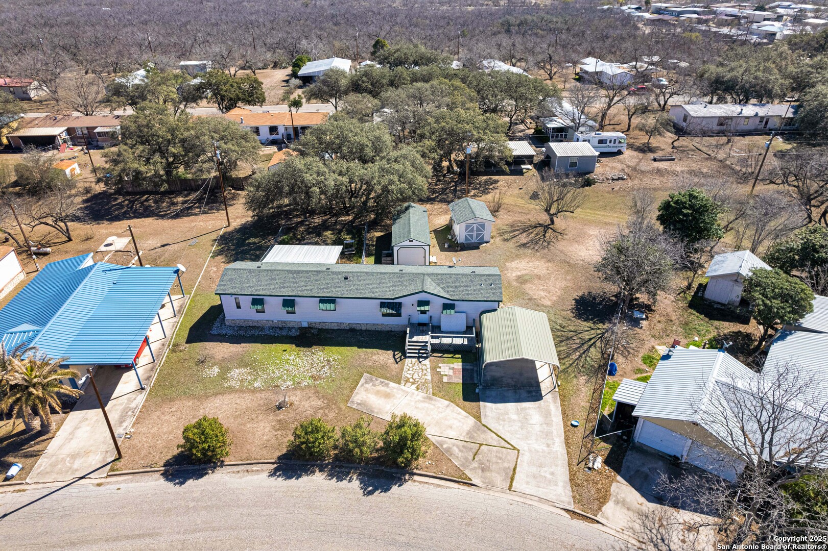 main property photo 21