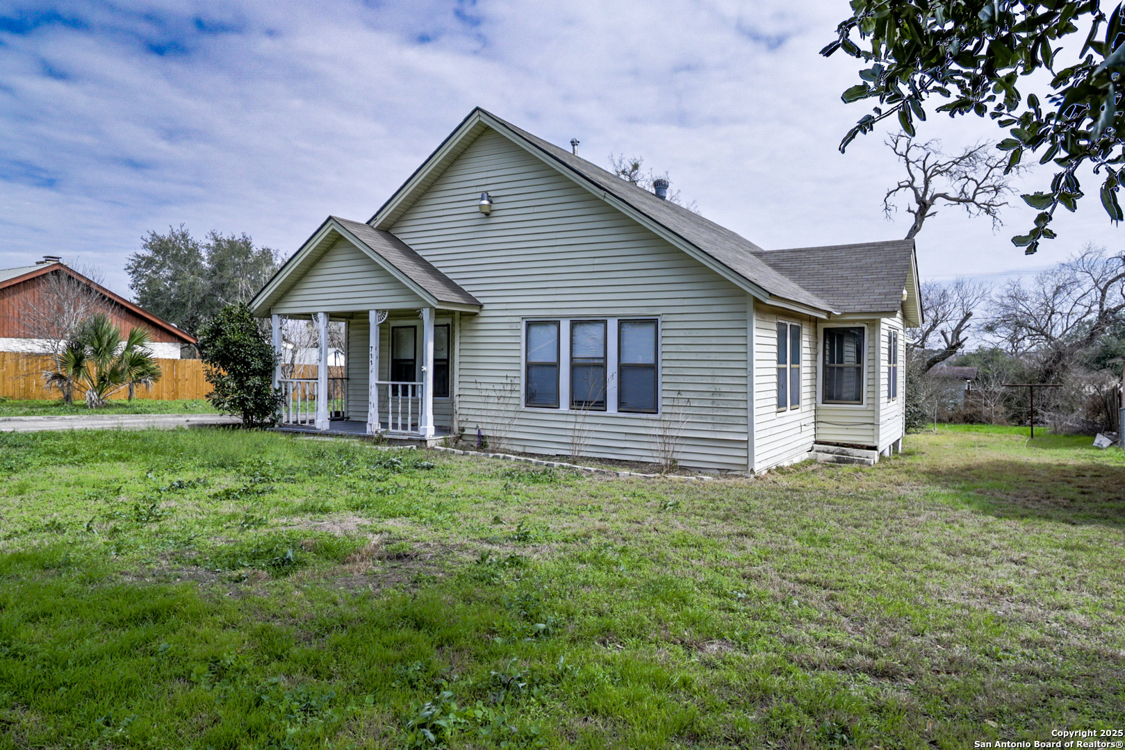 main property photo 2