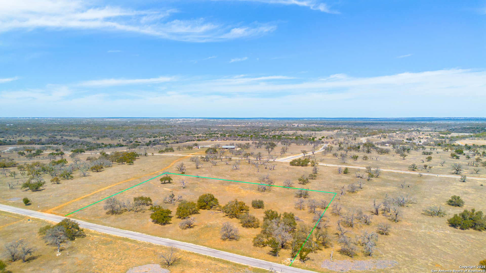 main property photo 8