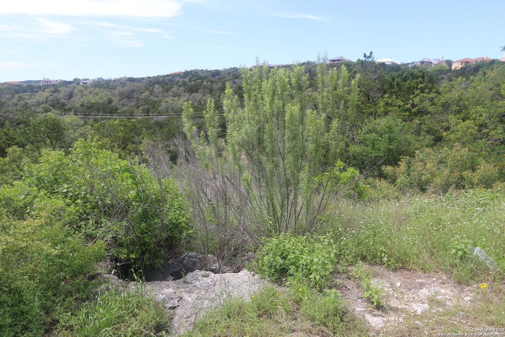 main property photo 10