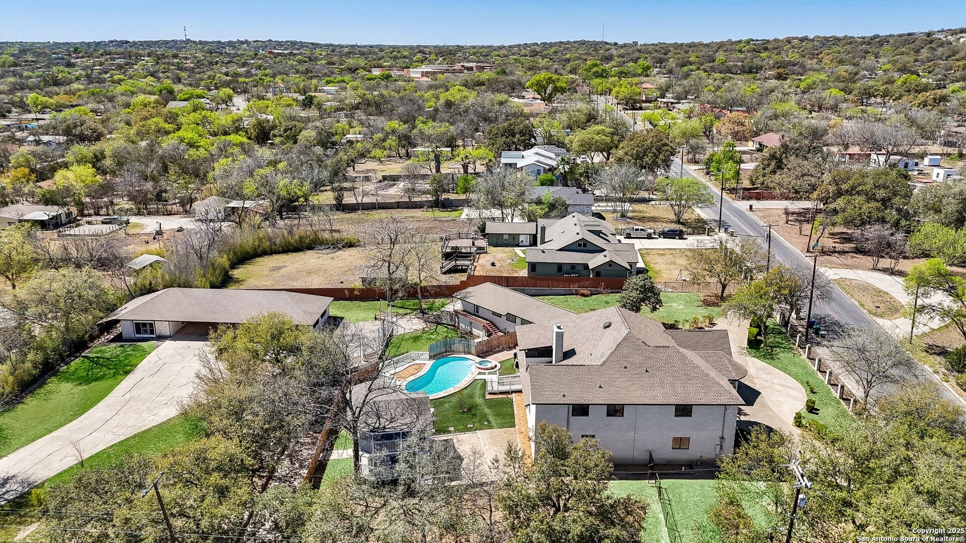 main property photo 42