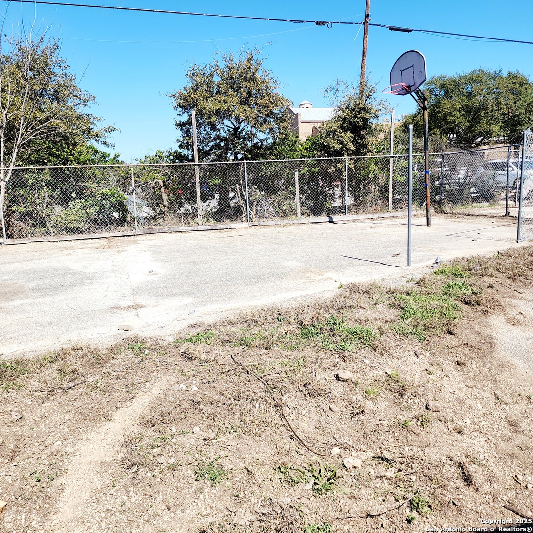 main property photo 12
