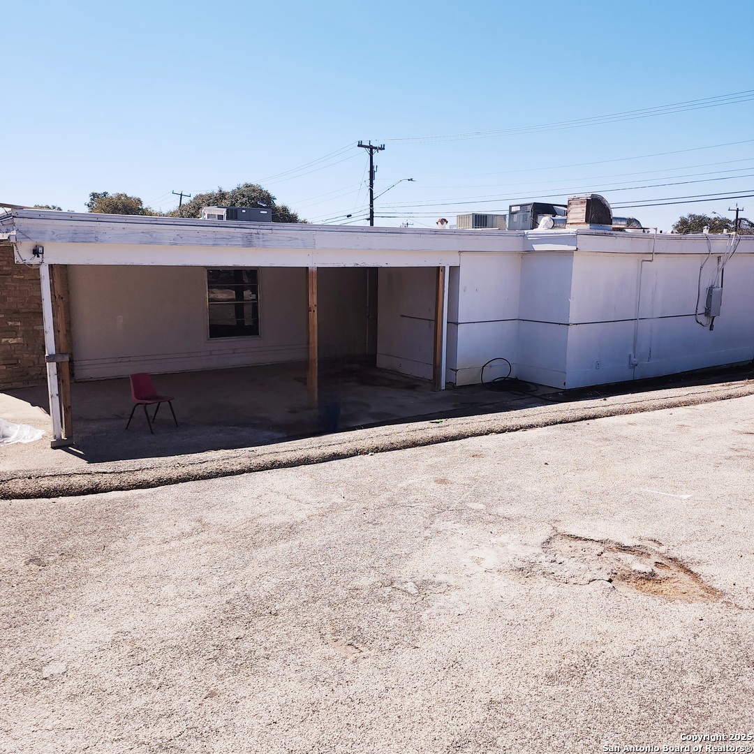 main property photo 15