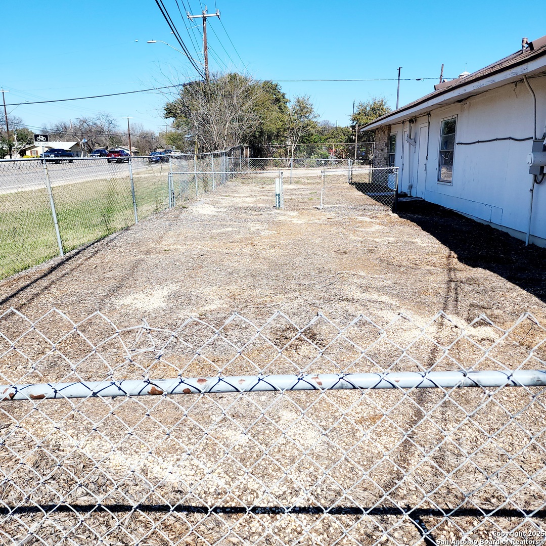 main property photo 17