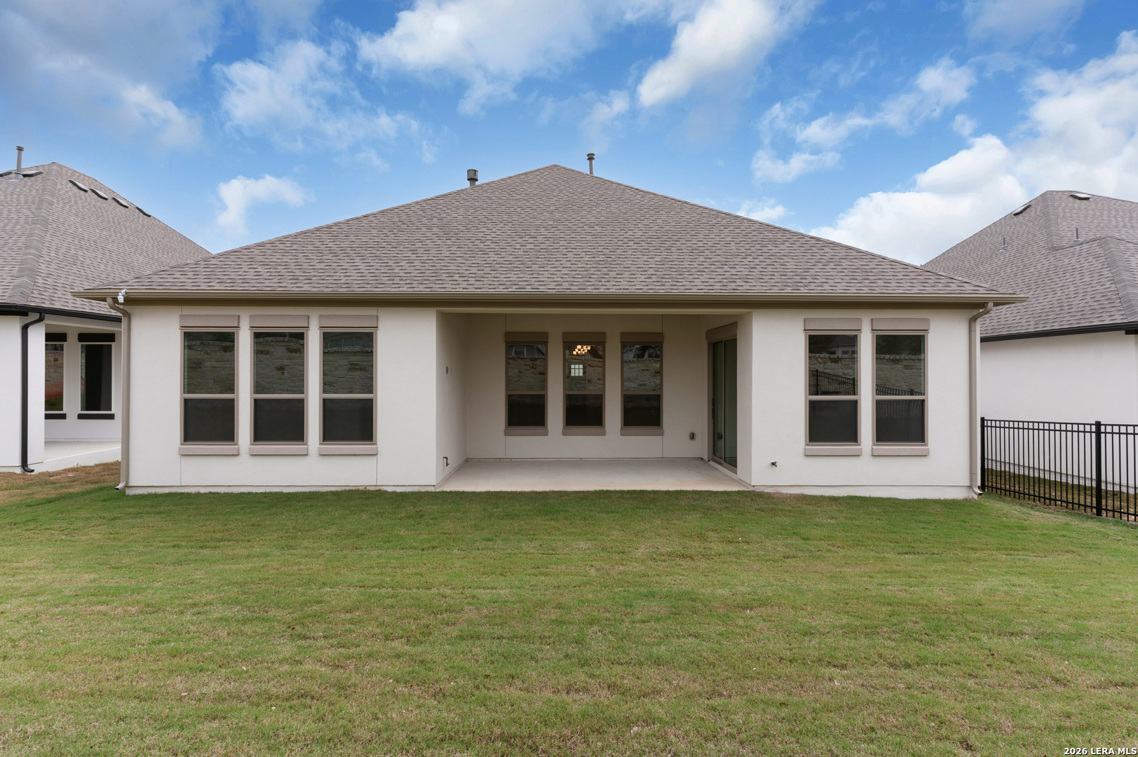 main property photo 17