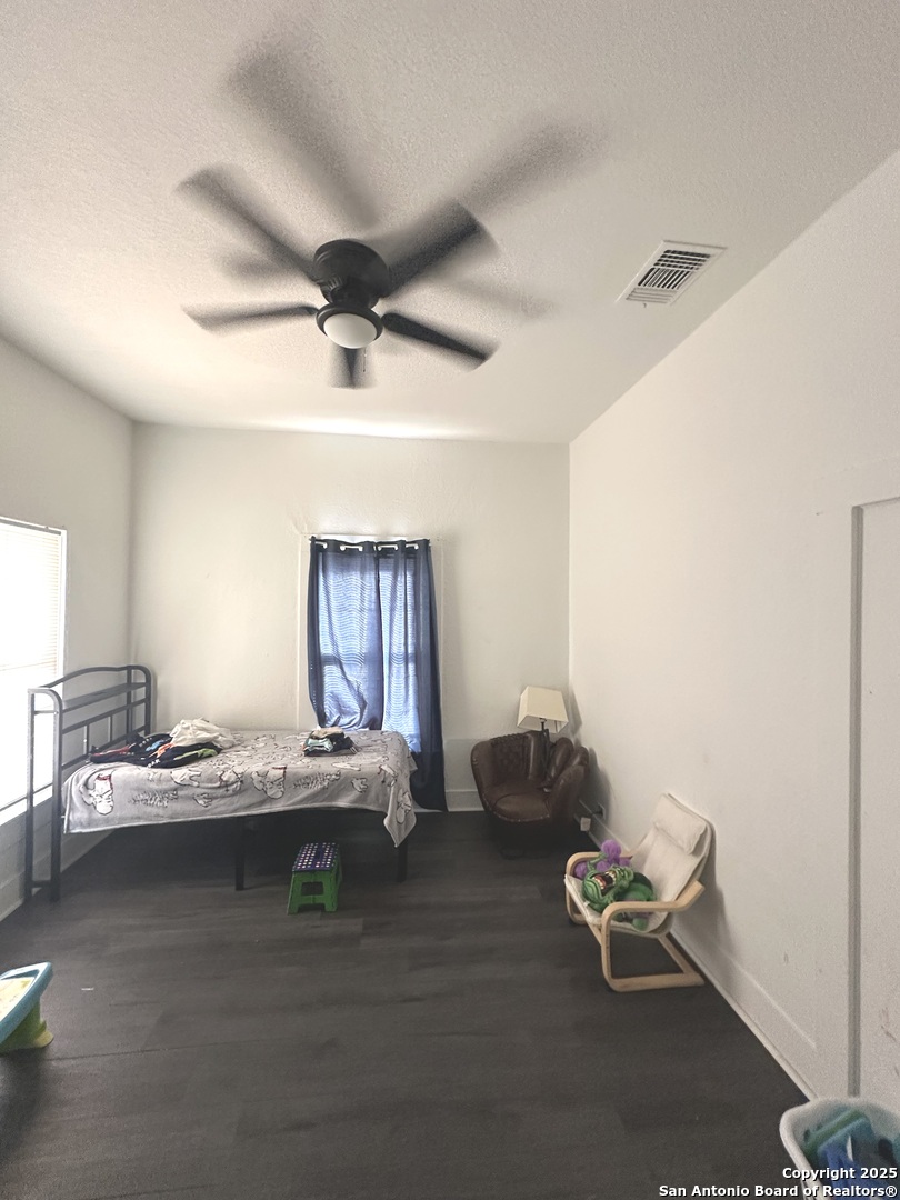 property viewer photo 7