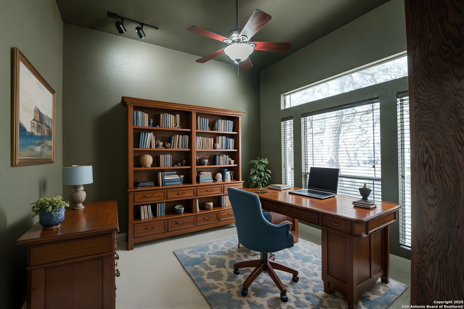 main property photo 13