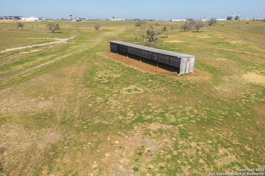 main property photo 10