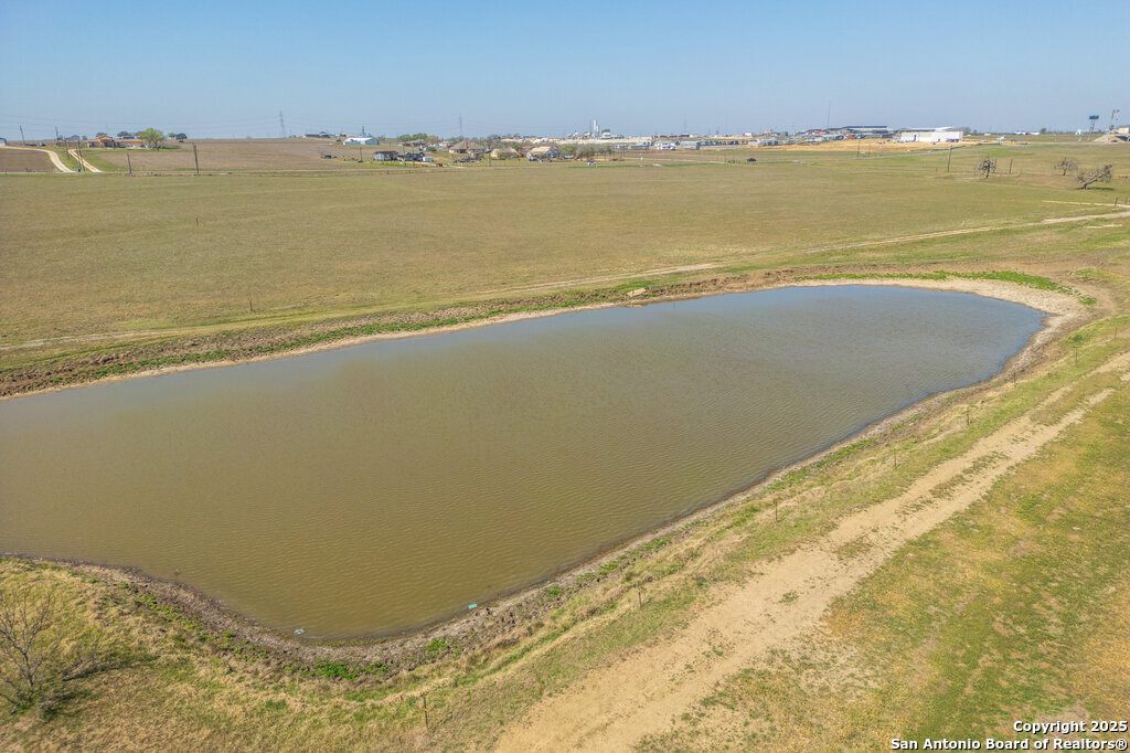 main property photo 25