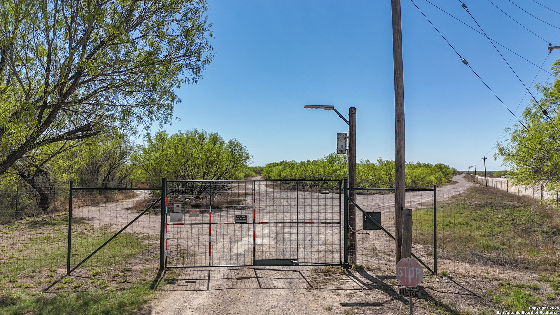 main property photo 15