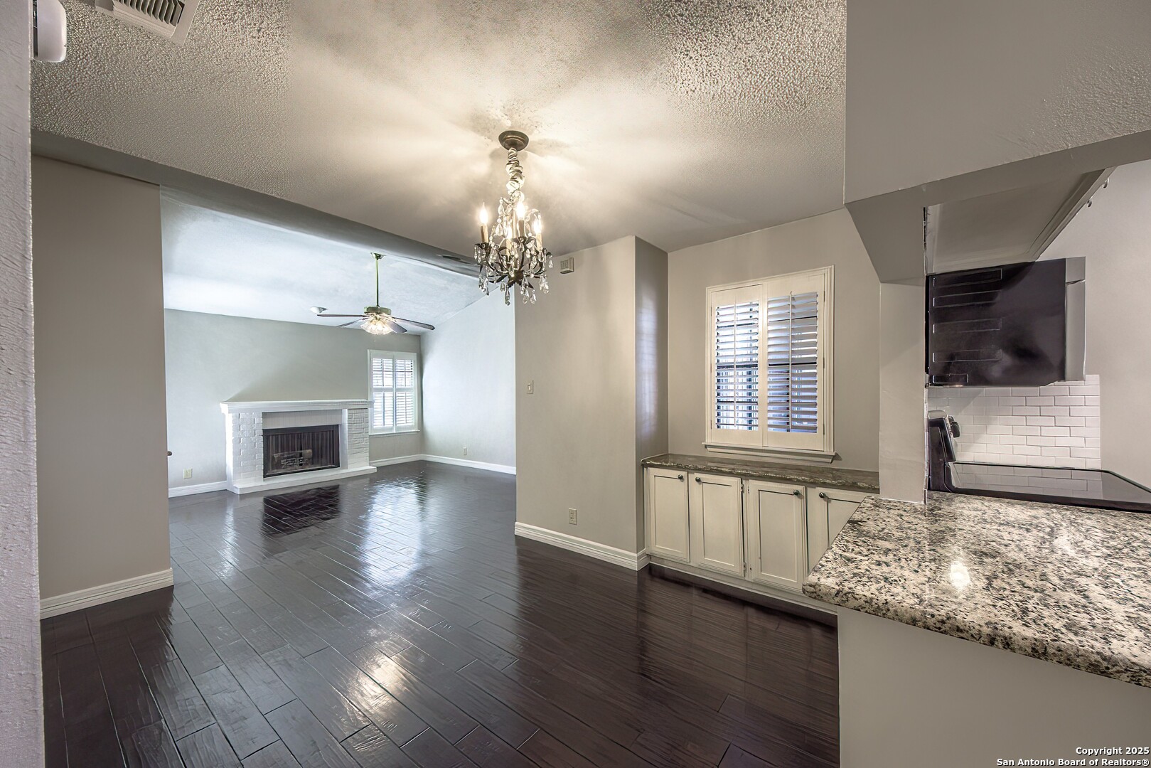 property viewer photo 5