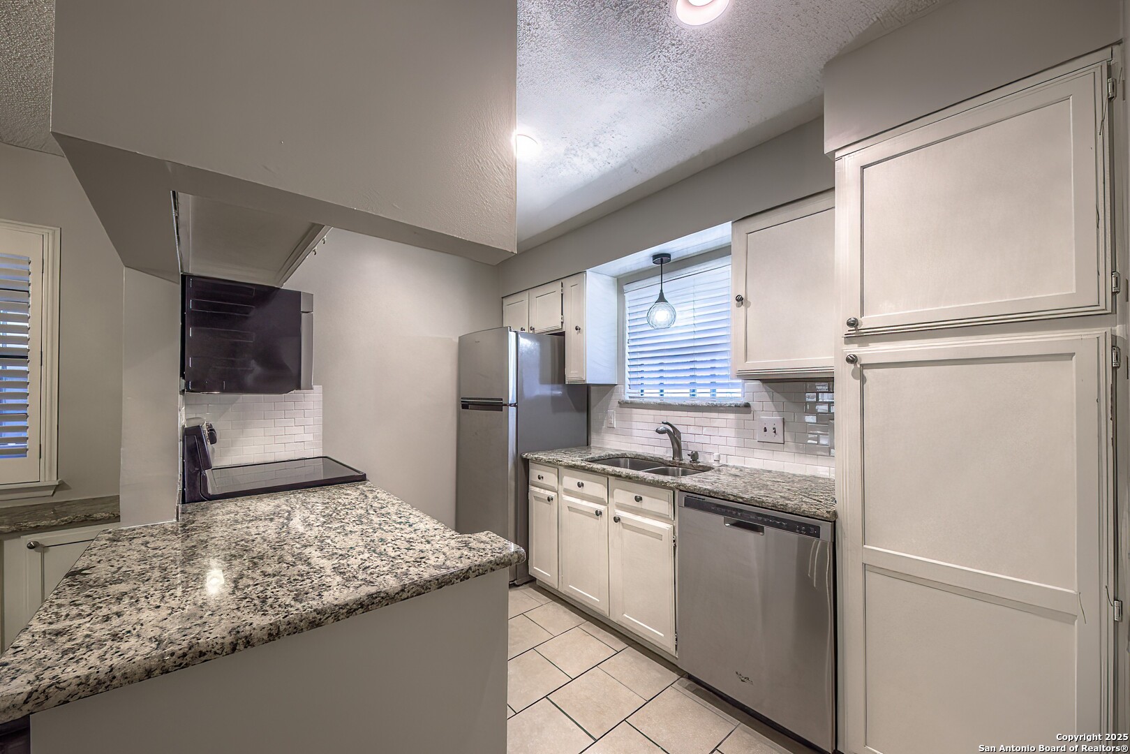 property viewer photo 7