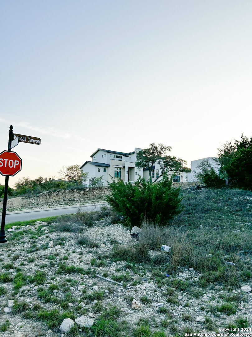 main property photo 5