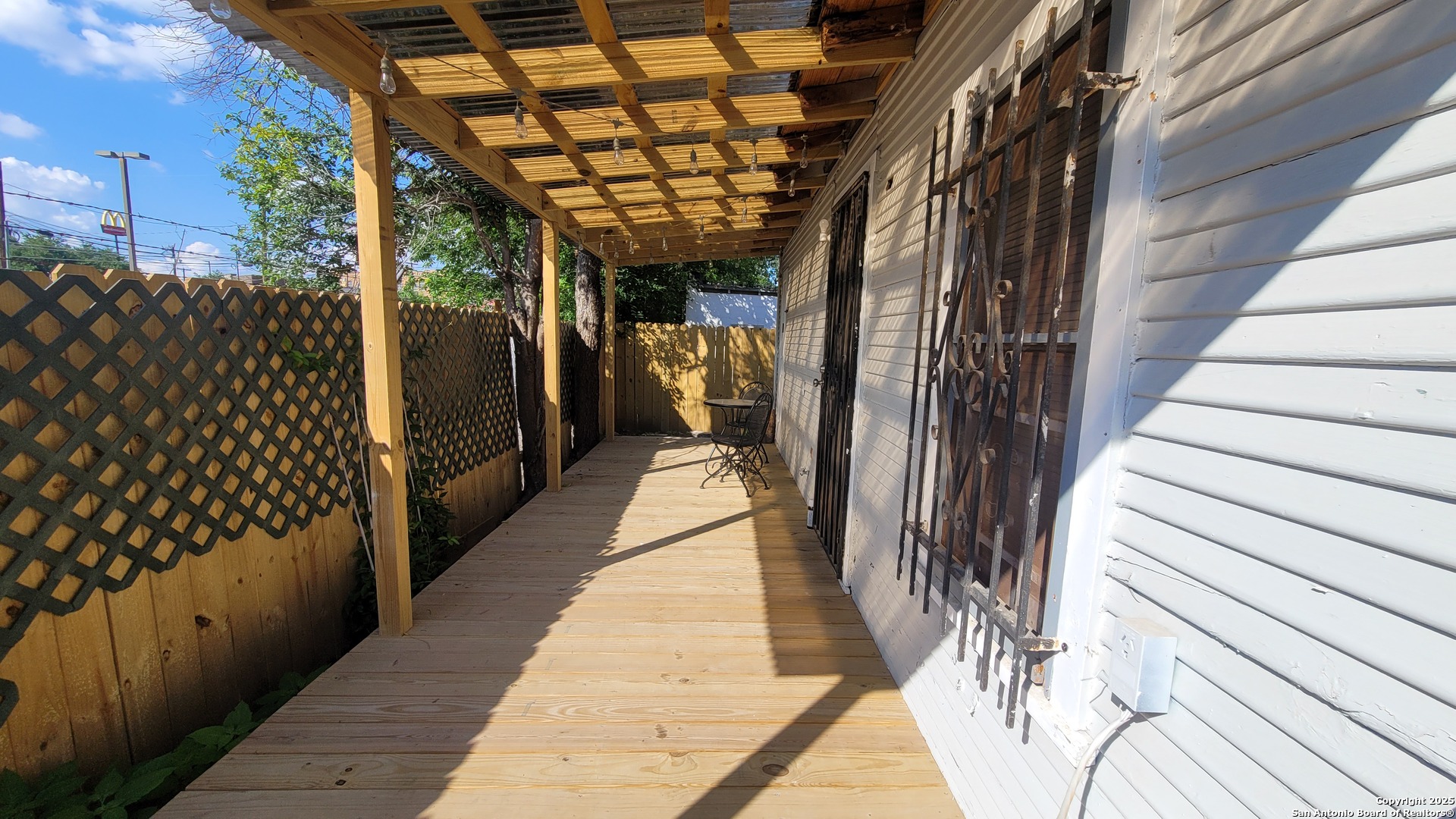 main property photo 22