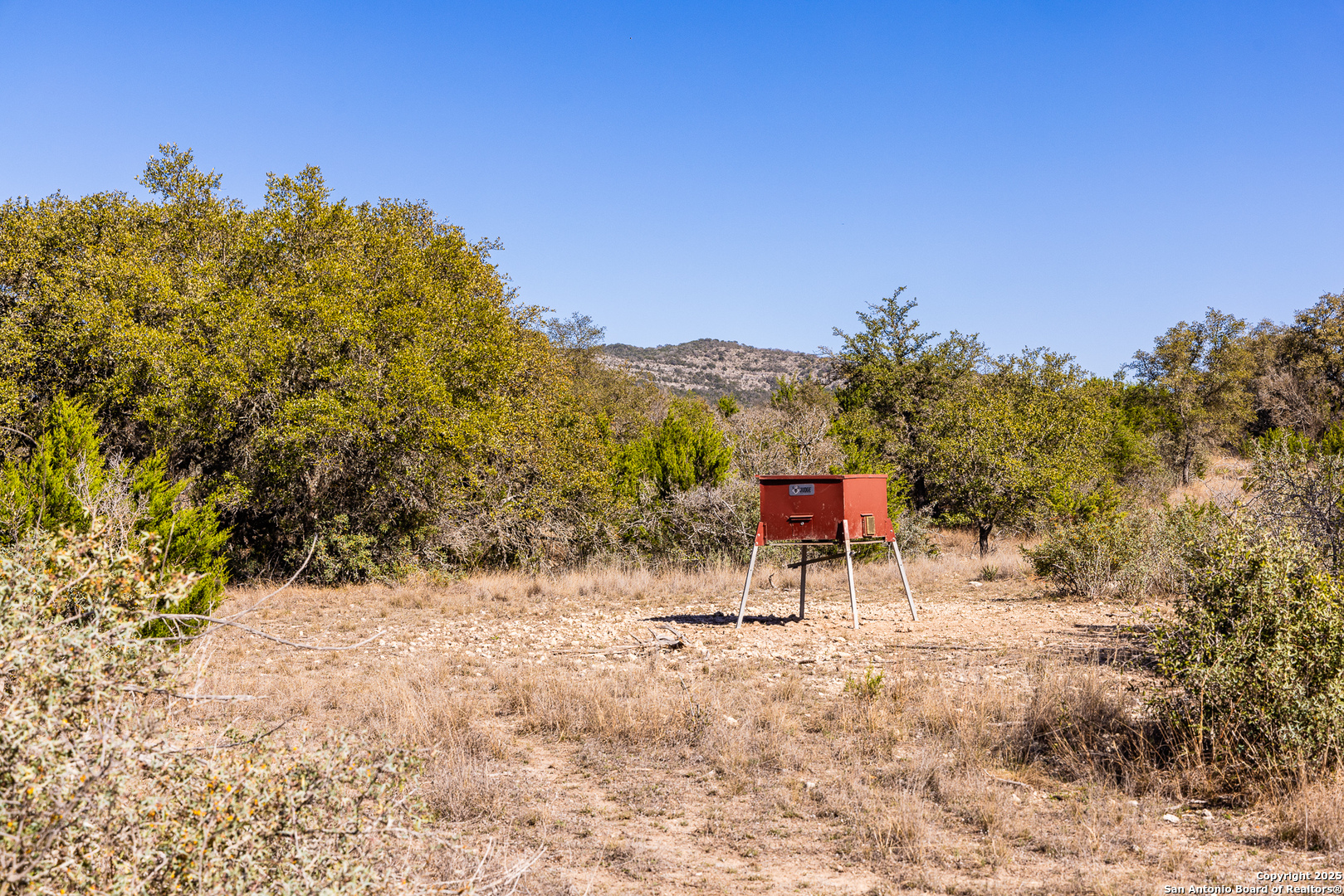main property photo 8