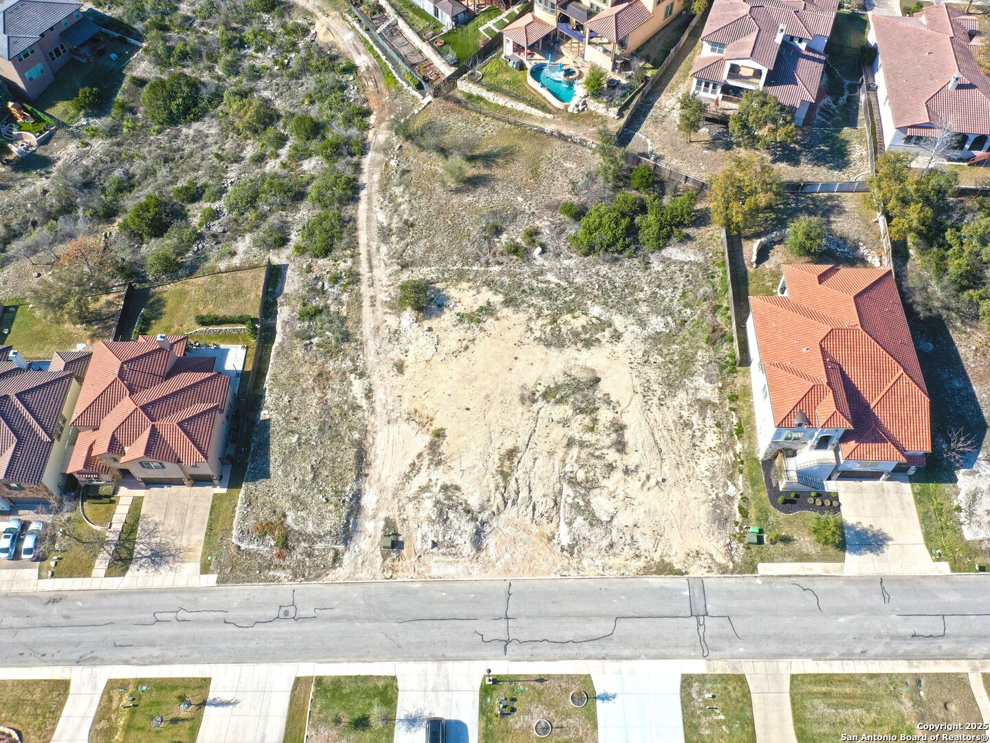 main property photo 7