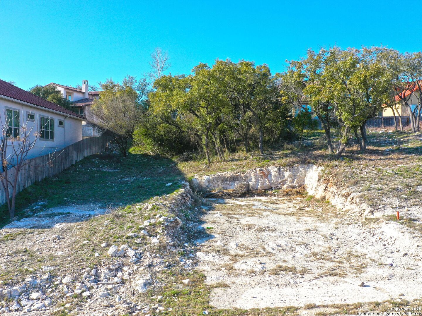 main property photo 10