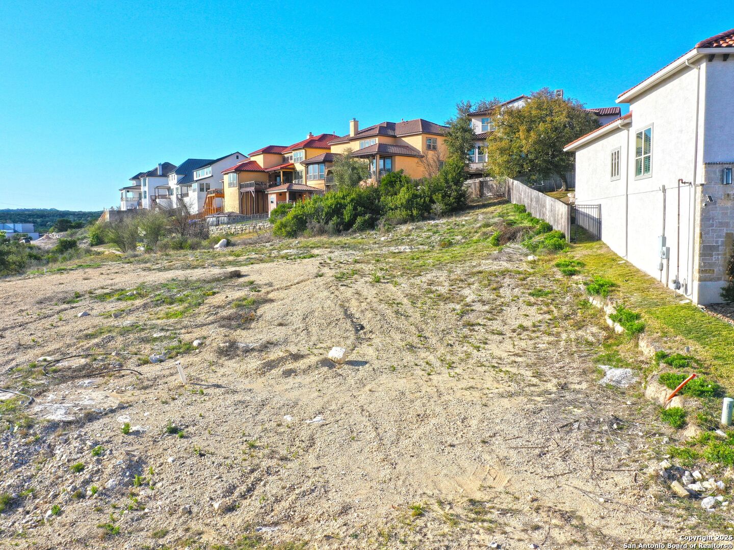 main property photo 15
