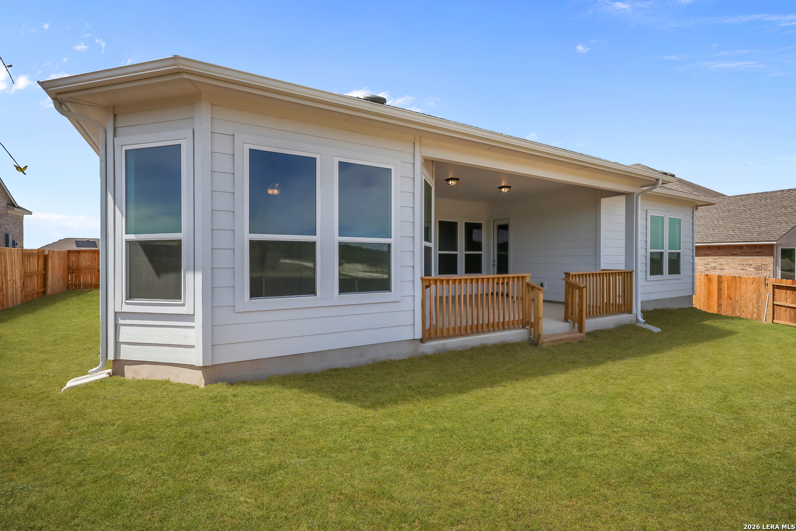 main property photo 23