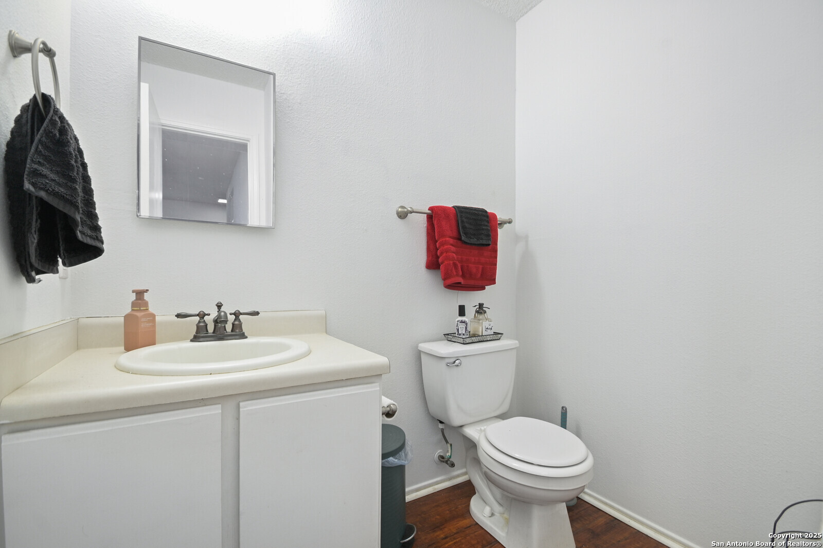 main property photo 15